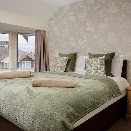 Arnside - Spacious 10-Bedroom Seaside Cottage Blackpool Luaran gambar