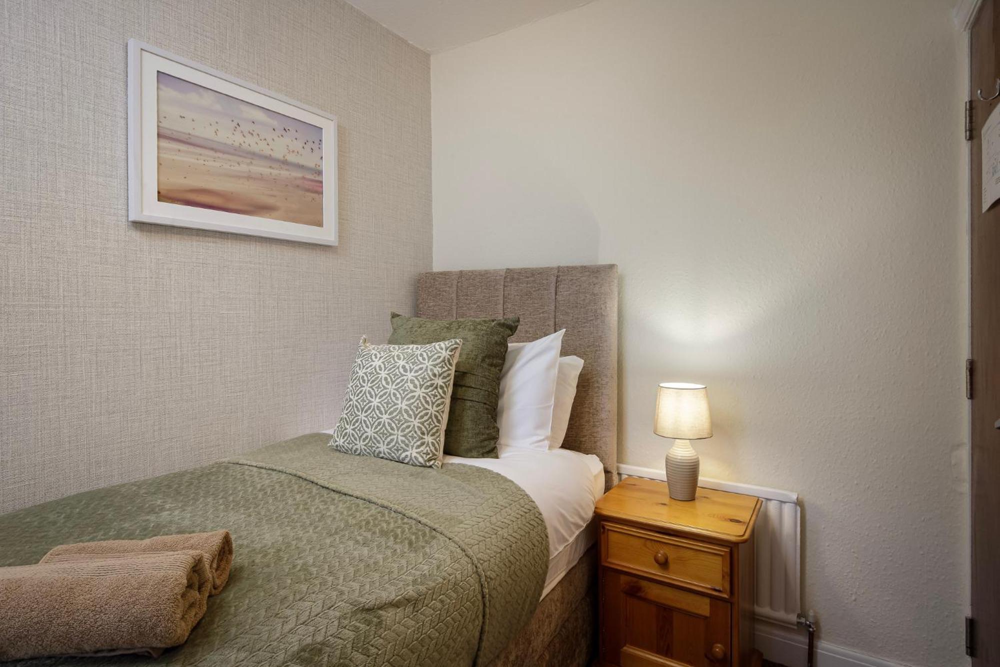 Arnside - Spacious 10-Bedroom Seaside Cottage Blackpool Luaran gambar