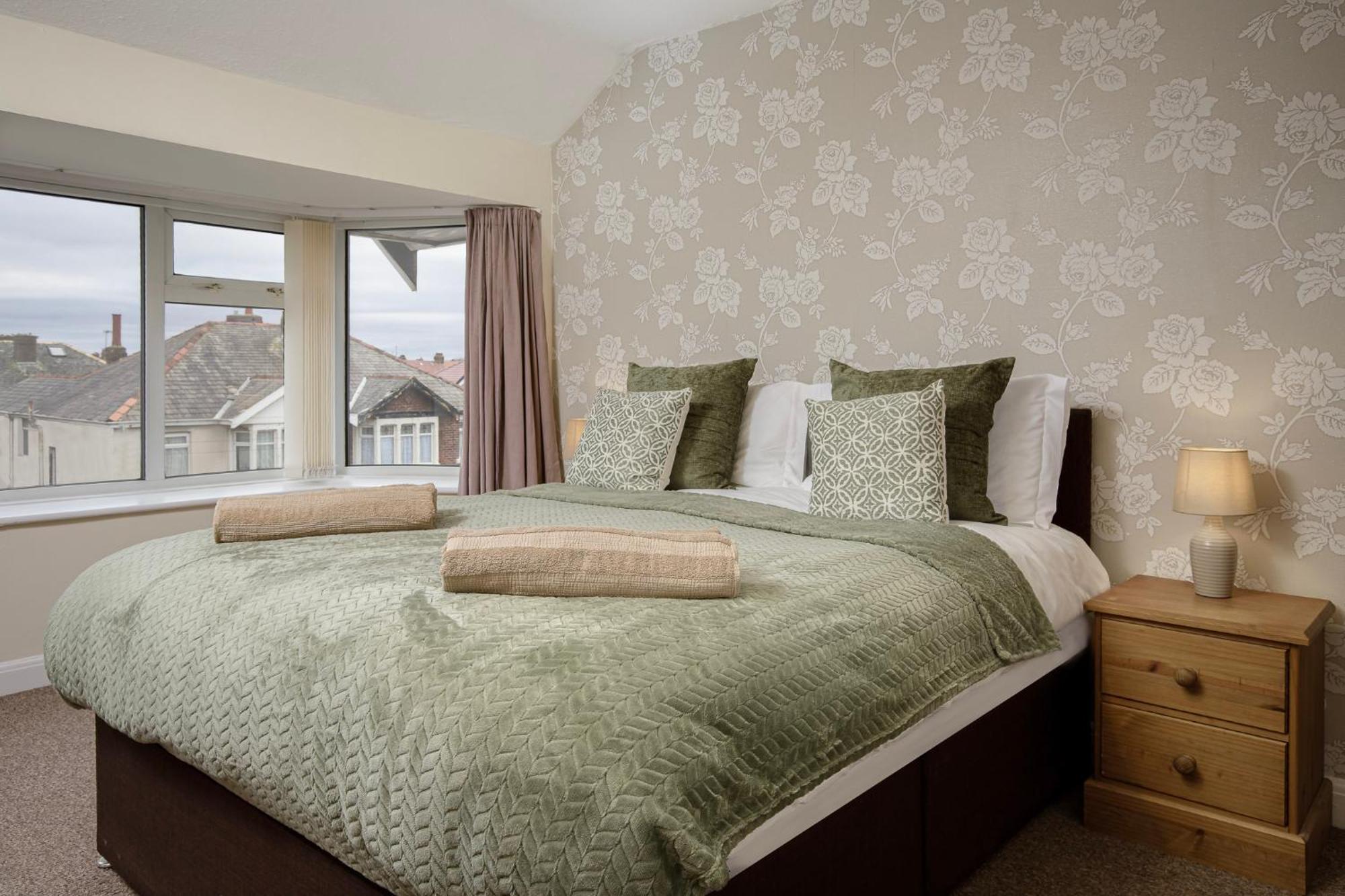 Arnside - Spacious 10-Bedroom Seaside Cottage Blackpool Luaran gambar